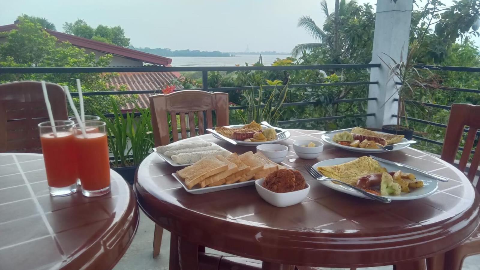 Lake Edge Resort Anuradhápura Exteriér fotografie