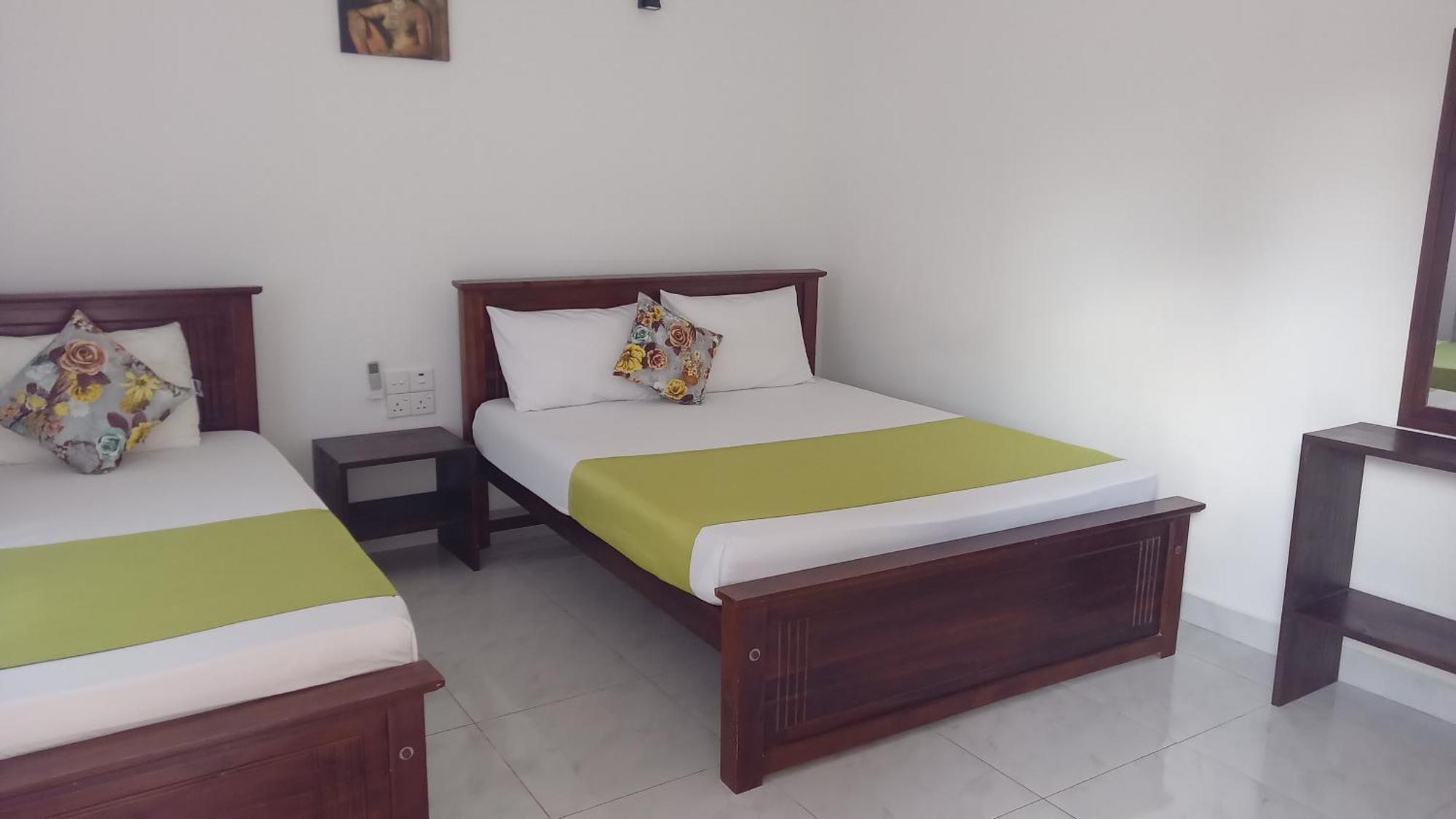 Lake Edge Resort Anuradhápura Exteriér fotografie